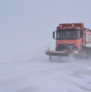 Van-Tatvan yolu trafiğe kapandı