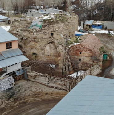 Yedi Kilise Manastırı bakımsızlıktan harabeye döndü