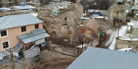 Yedi Kilise Manastırı bakımsızlıktan harabeye döndü