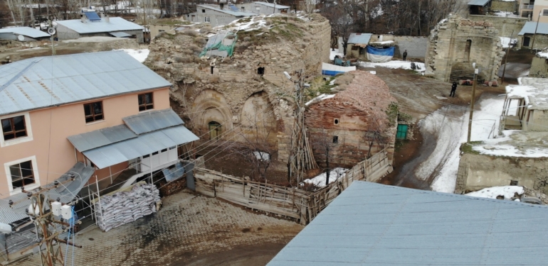 Yedi Kilise Manastırı bakımsızlıktan harabeye döndü