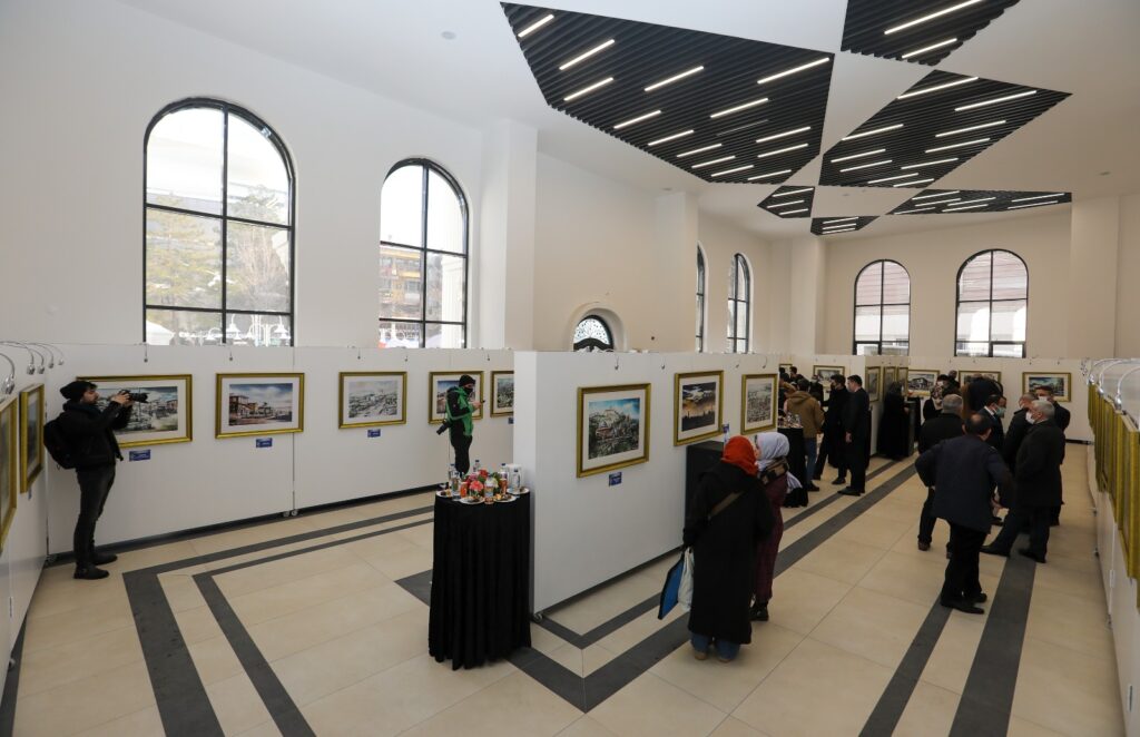 Van’da Atatürk Sanat Galerisi’ndeki etkinliğe AKP’li yöneticiler katılmadı - Van Sanat Galerisi