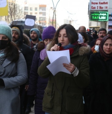 Van’da çocuk istismarı protesto edildi