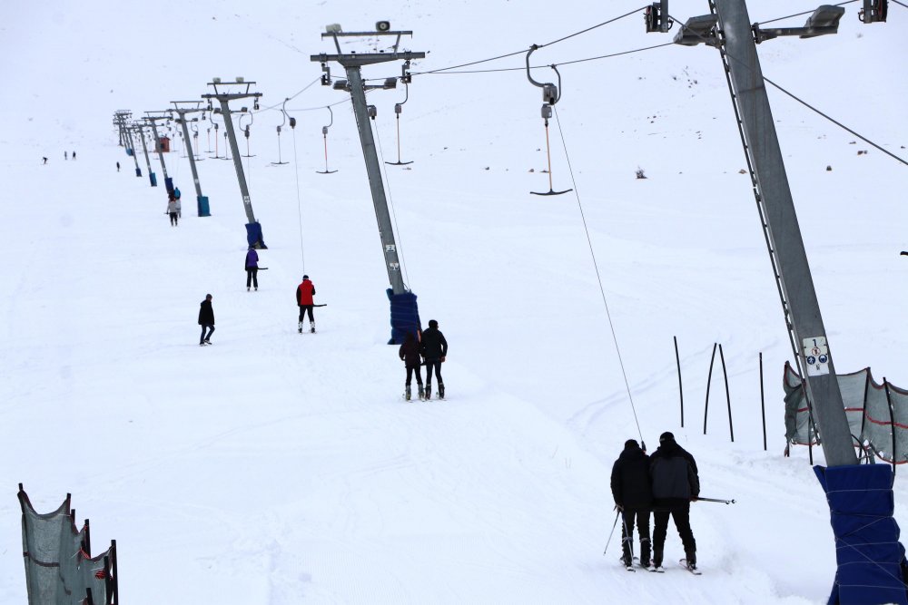 Van'da Kayak tesisi 3 yıl aradan sonra açıldı - Vanda kayak tesisi uc yil sonra acildi
