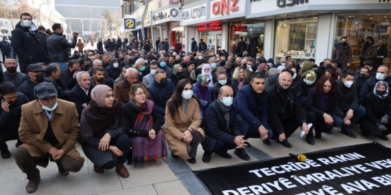 Van’da Öcalan’ın Türkiye getirilişi protesto edildi