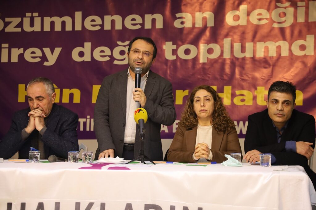 HDP Van’da 30 yıldır emek verenlerle bir araya geldi - WhatsApp Image 2022 02 04 at 14.14.42