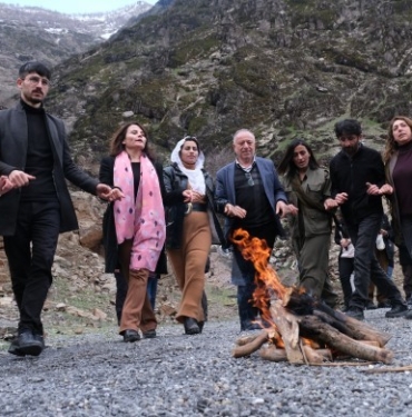 690x390cc-srnk-15-03-2022-zap-vadisi-newroz-atesi1