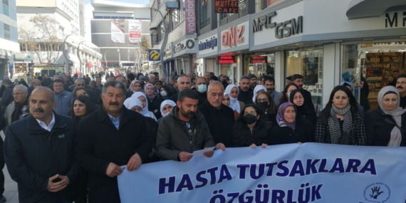 Van TUHAY-DER: Cezaevlerinde tutsakların cenazeleri çıkıyor