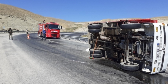 Li ser rêya Wan û Colemêrgê qeza: 12 birîndar