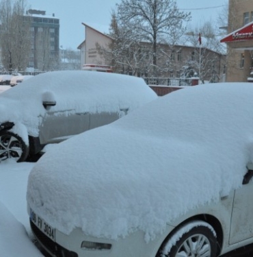 Kars kar altında kaldı