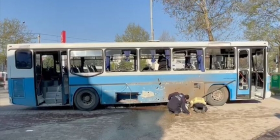 Li hemberî wesayîta gardiyanan êriş: Gardiyanek mir