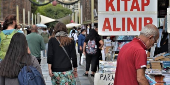 Zamlar bütün sektörleri etkilemeye başladı: ‘Kitapçılığın sonu geliyor’