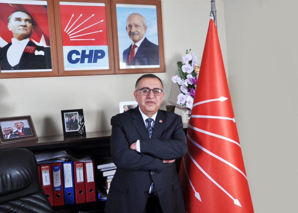 CHP’nın Van çıkarması kentte heyecan yarattı - foto chp2