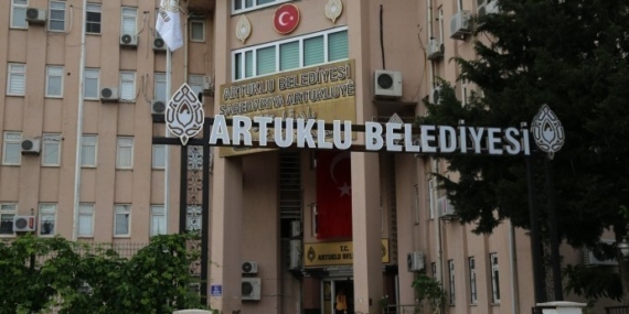 Belediyede usulsüzlük: AKP’li 13 meclis üyesinden istifa dilekçesi