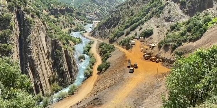 Hakkari geography is now being destroyed by mines - hakkari kavakli 750x375 1