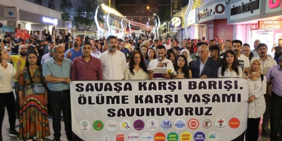 Van’da meşaleli yürüyüş düzenlendi