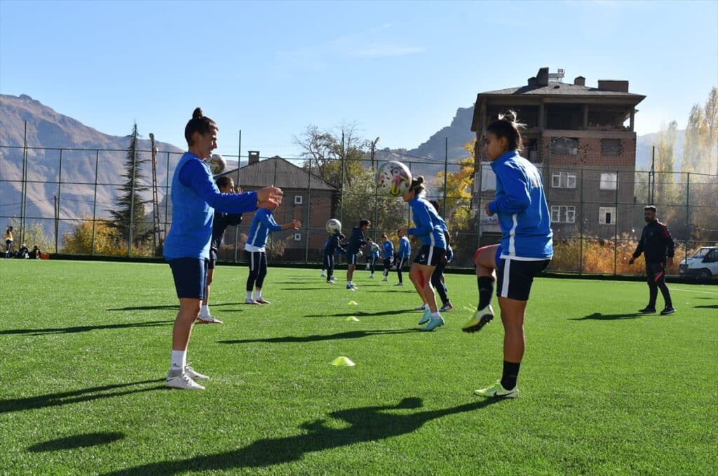 Armanca Tîma Jinan a Hakkarîgucu şampiyoniye - Armanca Tima Jinan a Hakkarigucu sampiyoniye 7