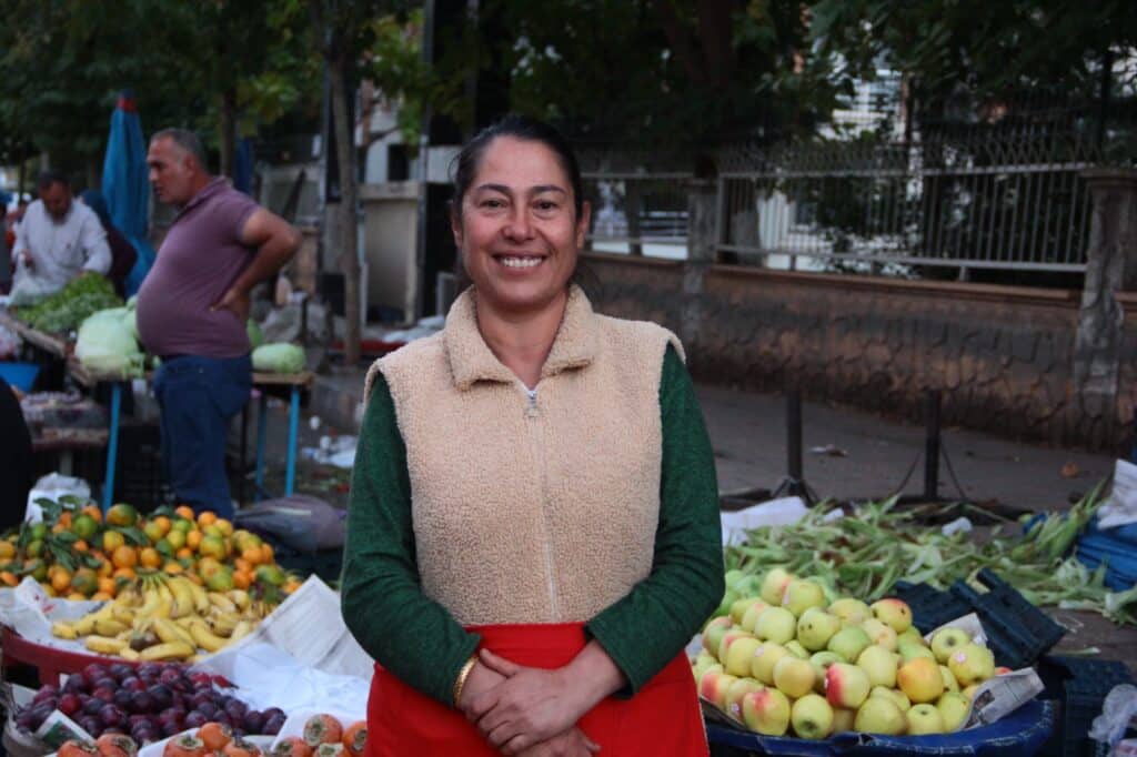 ‘Kadın Semt Pazarı’ erkek pazarcıların işgali altında - kadin pazari 4