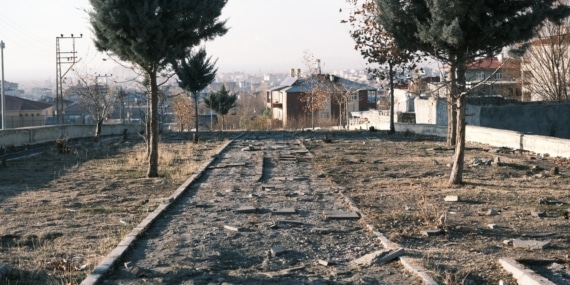 Hacıbekir Mahallesi’ndeki tek park çürümeye terk edildi