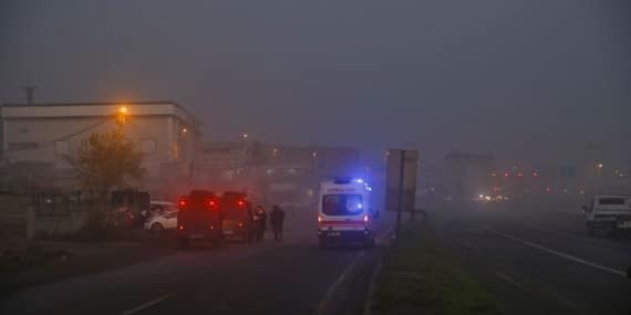 Li Amedê dijî wesayita polîsan êrîşa bombeyî