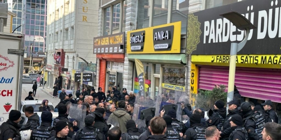 Gözaltındaki DBP’li eşbaşkanlar adliyeye sevk edildi