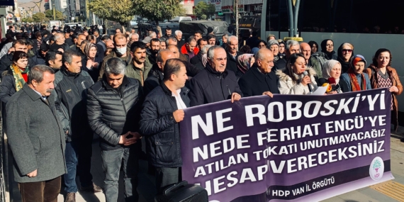 HDP’li Encü’ye polis tokadı Van’da protesto edildi: En büyük tokadı sandıkta vuracağız!