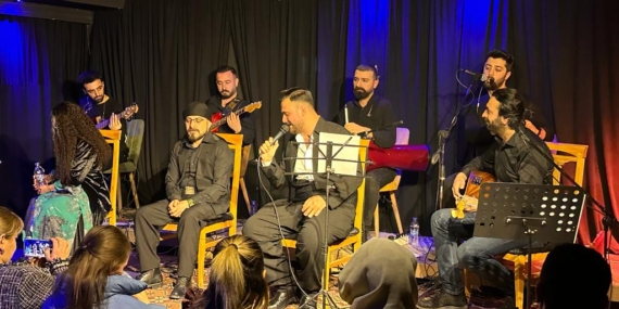 Van’da ‘Dengbej’ etkinliğine yoğun ilgi