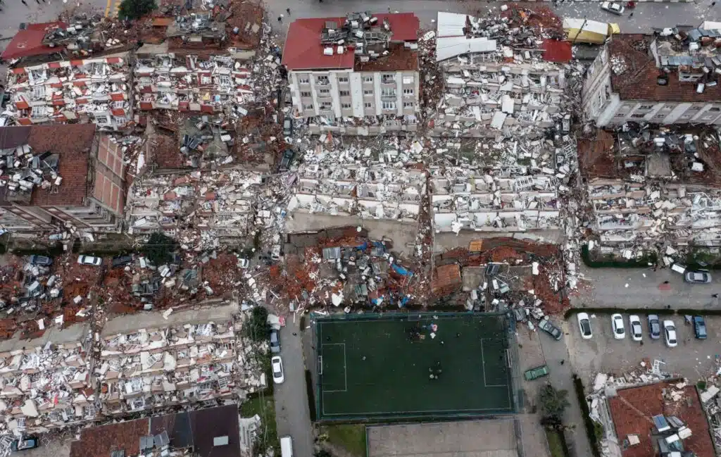 Mexdûra erdhejê Çevlîk: Ji bo min tiştekî bikin! - 20230206 hatay deprem 2 1 1024x649 1