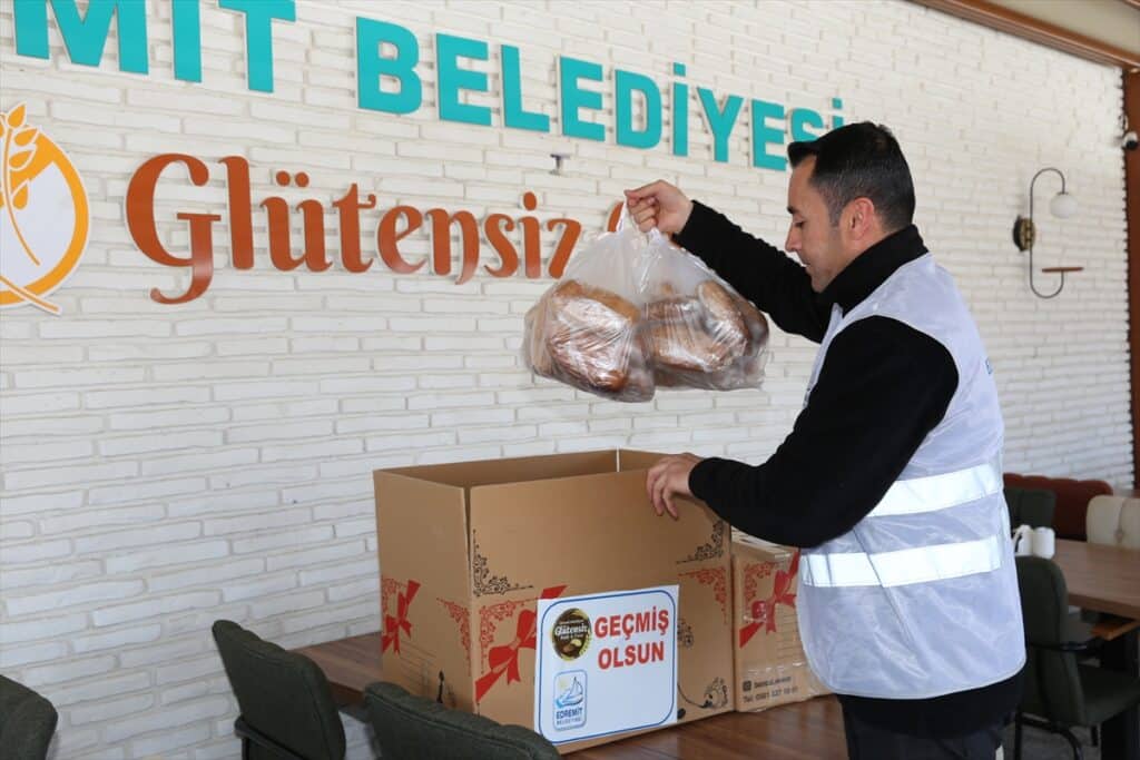 Deprem bölgesindeki çölyak hastaları için Van'dan glütensiz ürün gönderildi - AA 20230220 30360255 30360252 VANDA COLYAK HASTALARI ICIN URETILEN GLUTENSIZ URUNLER DEPREM BOLGESINE GONDERILIYOR