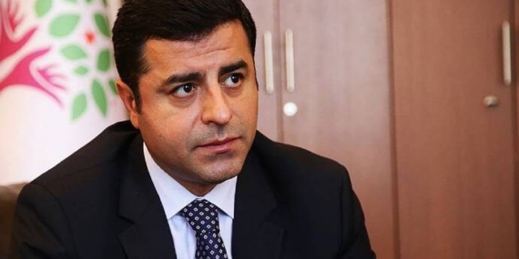 Demirtaş: Dayanışmayı büyütün. Başka çaremiz de kimsemiz de yok!