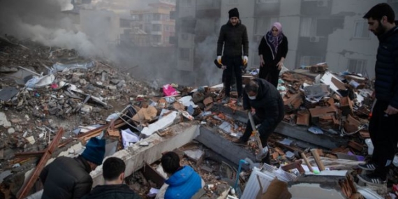 Depremde can kayıpları 21 bin 43’e yükseldi