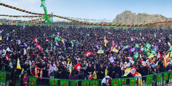 Bölgede kentleri Newroz’a hazır