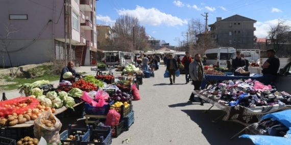 Ekonomi kriz Van’da semt pazarlarını boş bıraktı