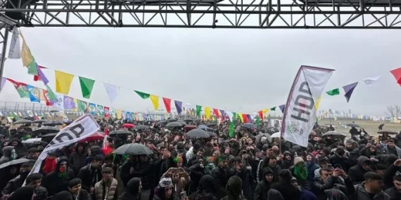 Li Geverê piştî Newrozê polîsan mudaxale kir Gelek kes hatin desteserkirin (3)