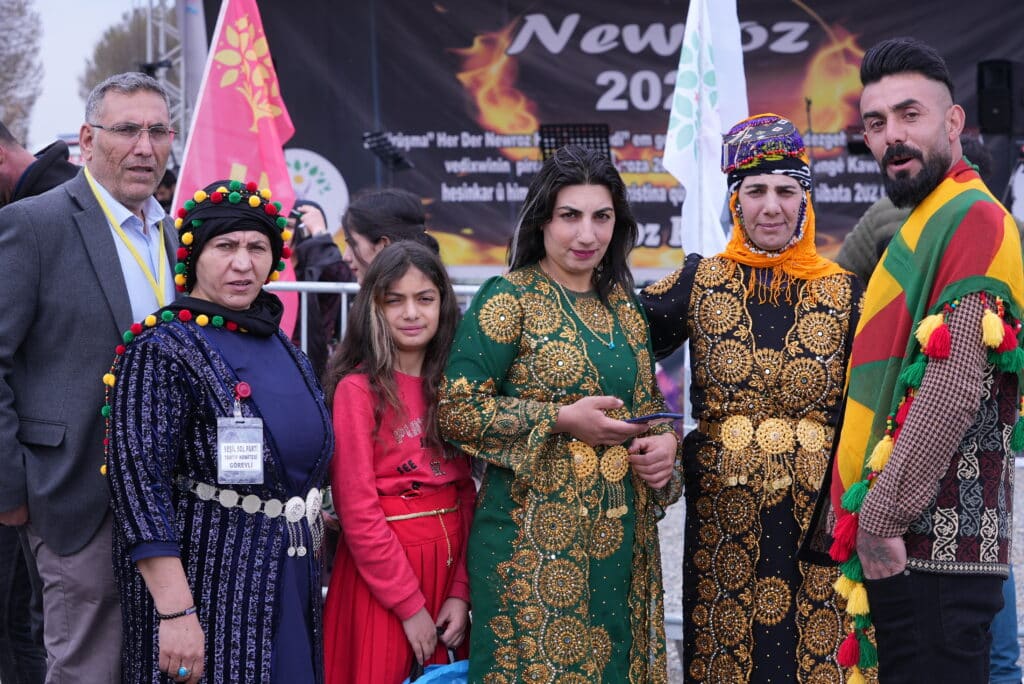 Li Îdirê coşa Newrozê destpê kir - Li Idire cosa Newroze destpe kir 1