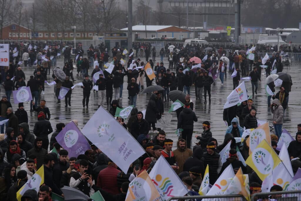 Wan jî di nav de îro li 23 navenda Newroz bi coş tê pîrozkirin - Wan ji di nav de iro li 23 navenda Newroz bi cos te pirozkirin 2