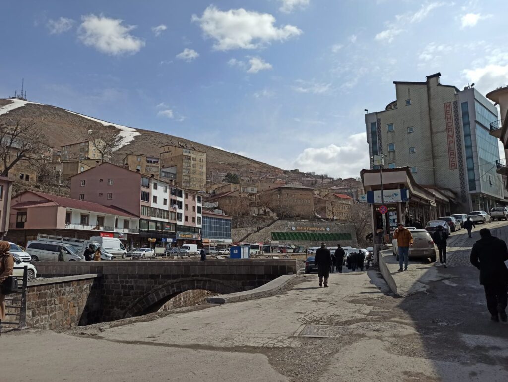 Bitlis’ten yükselen ses: Bizim buradaki cezaevi Silivri’den daha soğuktur - Bitlisten yukselen ses bizim buradaki cezaevi Silivriden daha sogukturjpeg 5