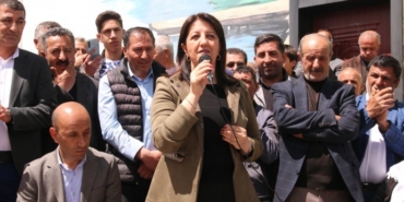 Buldan Başkale'de konuştu Bu bir kumpas operasyonudur