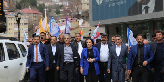 Yeşil Sol Parti Bitlis’te seçim bürosu açtı