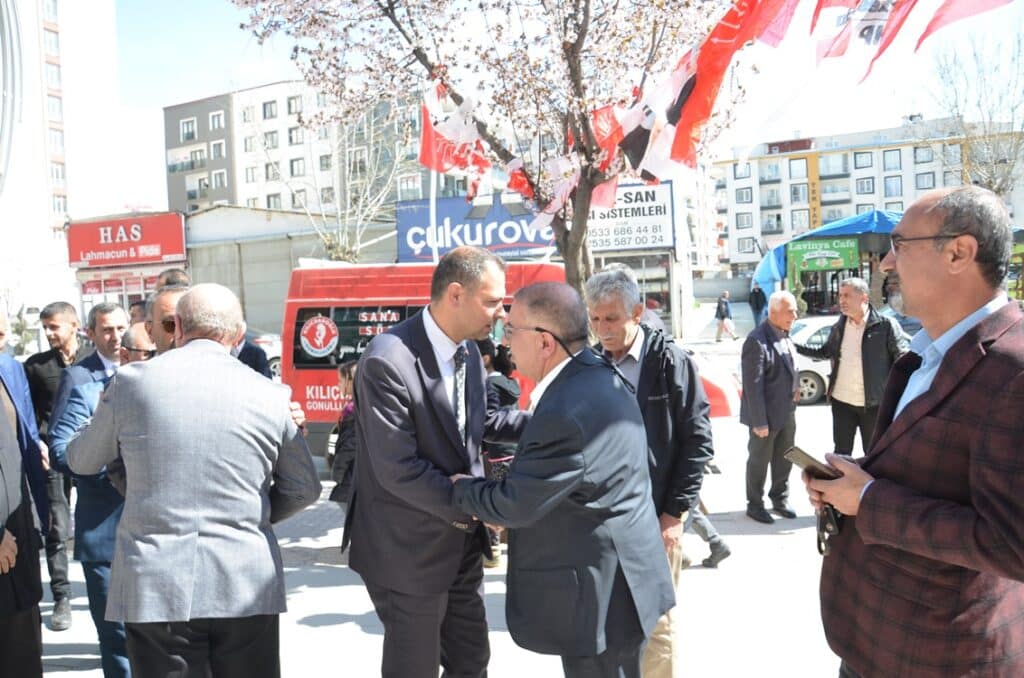 Van'da ittifak partilerinden CHP seçim bürosuna ziyaret - chp ittifak ziyaret 2