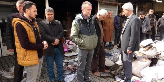 Yangınla kül olan ‘Halk Pazarı’ esnafı yardım bekliyor