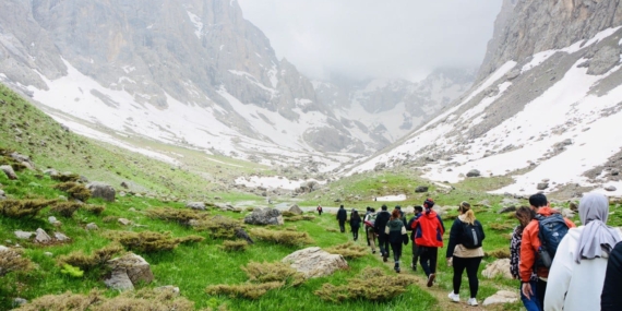 Hakkari’de Cennet Cehennem Vadisi’ne yürüyüş