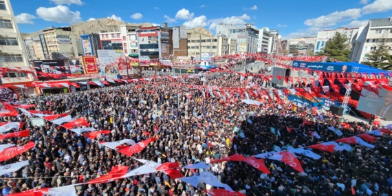 Kemal Kılıçdaroglu’nun Van mitingi başladı