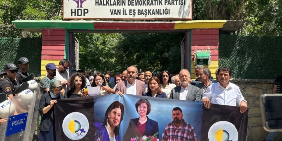 Van HDP Qamişlo’da yaşanan saldırıyı kınadı