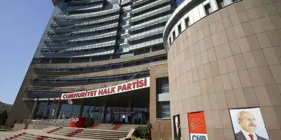 CHP Hakkari il yönetimi görevden alındı