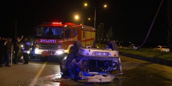 Erzurum’da otomobil takla attı: 2 yaralı