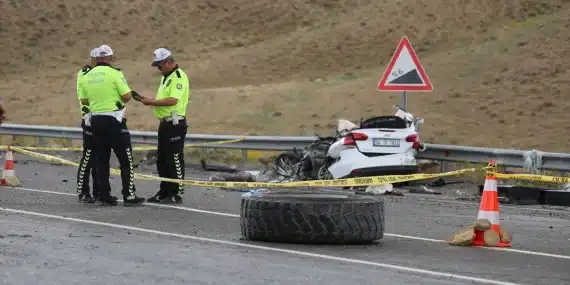 Van’daki kazada yaralanan asker yaşamını yitirdi