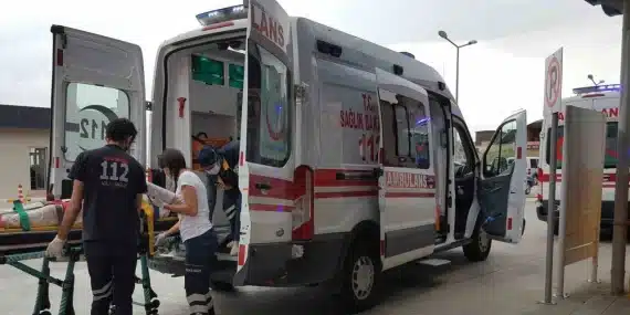 Erzurum’da yolcu otobüsü kaza yaptı: 2 ölü, 18 yaralı