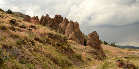 Kars’ta Komdere Vadisi’ndeki ‘peri bacaları’ turizme kazandırılacak