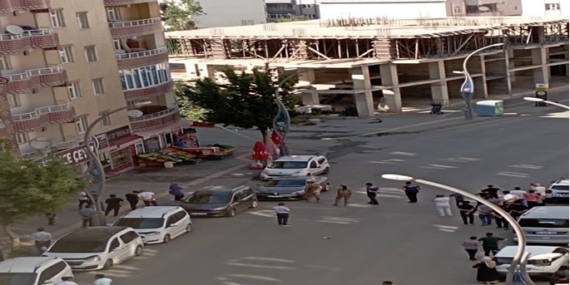 Bomba alarmı paniğe neden oldu: Paket boş çıktı