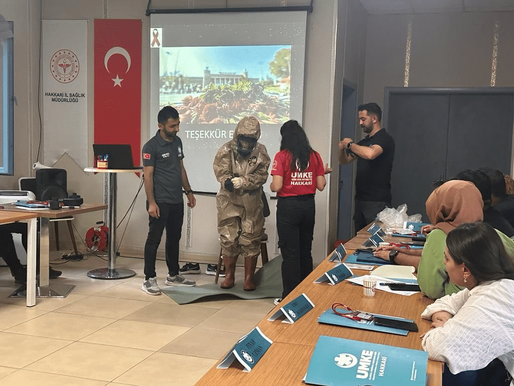 Hakkari’de sağlık personellerine UMKE eğitimi - umke egitim hakkari1